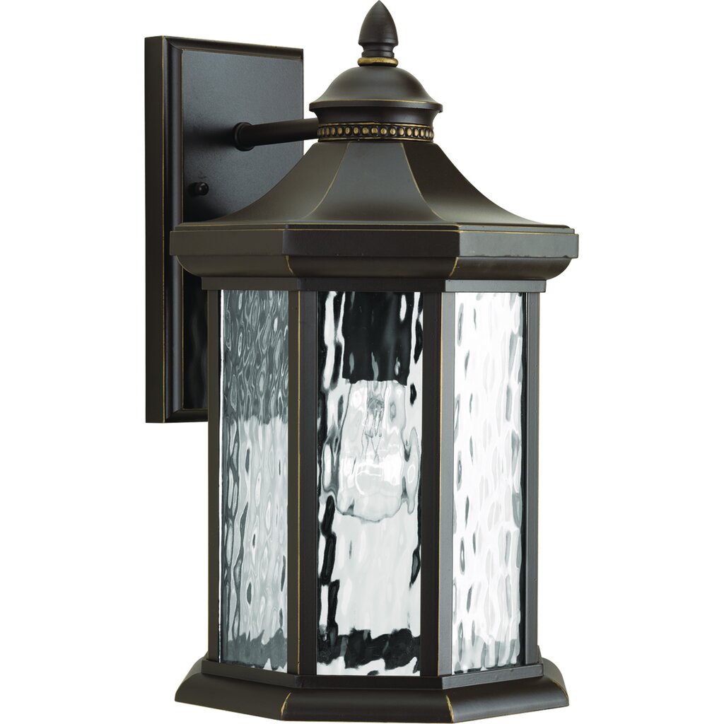 Progress Lighting P6072-20 Fixture The one-light large wall lantern in