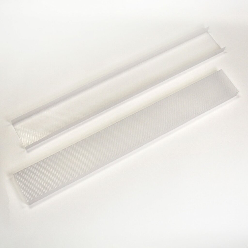 Halco 92006 LED Fixture ProLED Linear Wrap Primatic Lens 4 FT Fixtures