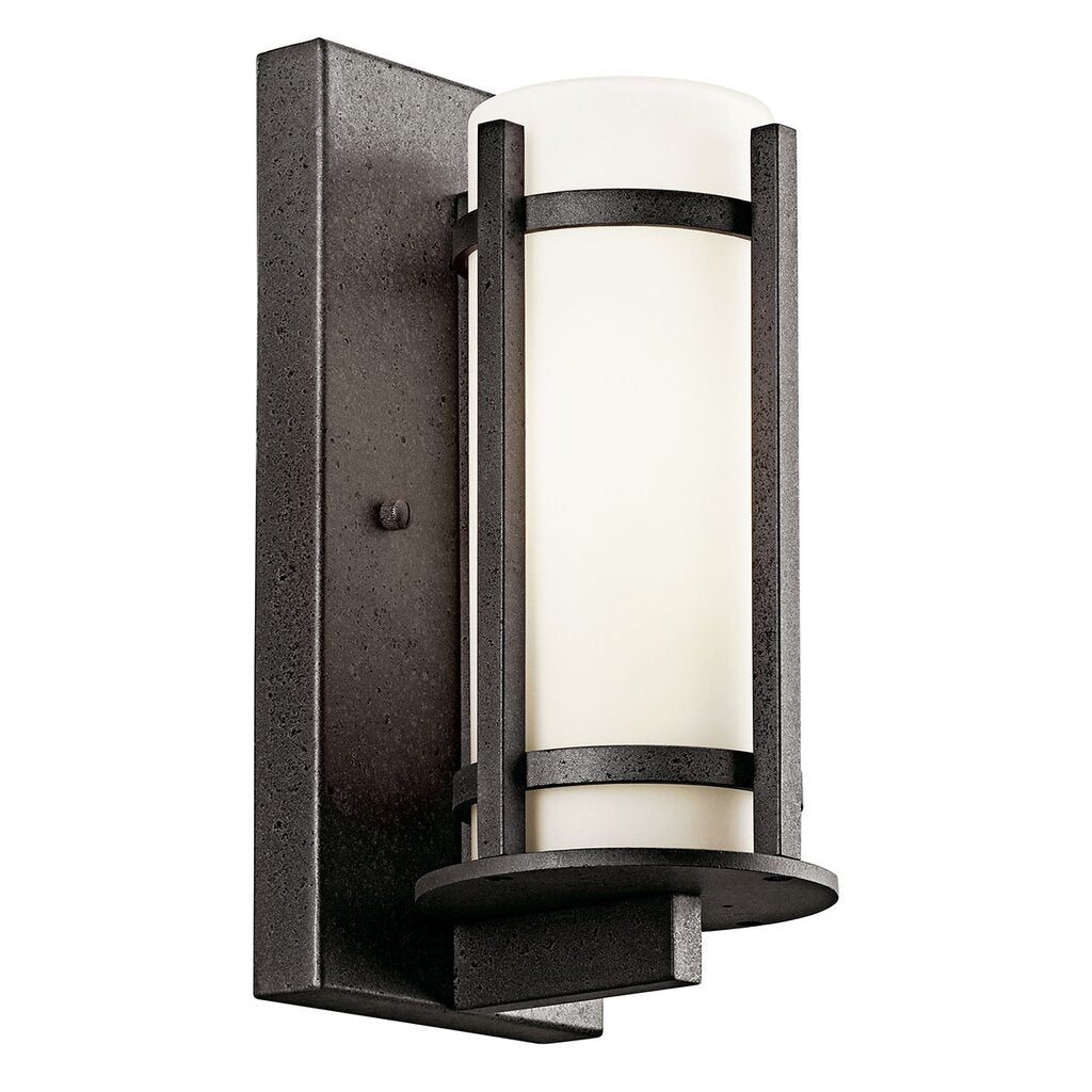 Kichler 49119AVI Fixture The lodge-style Camden(TM) collection draws