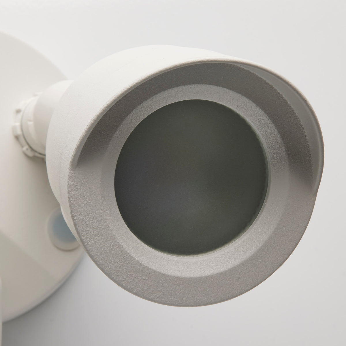 Nuvo 65-900R1 Starfish, Bullet SMART Security Light w/Camera, 20 Watt